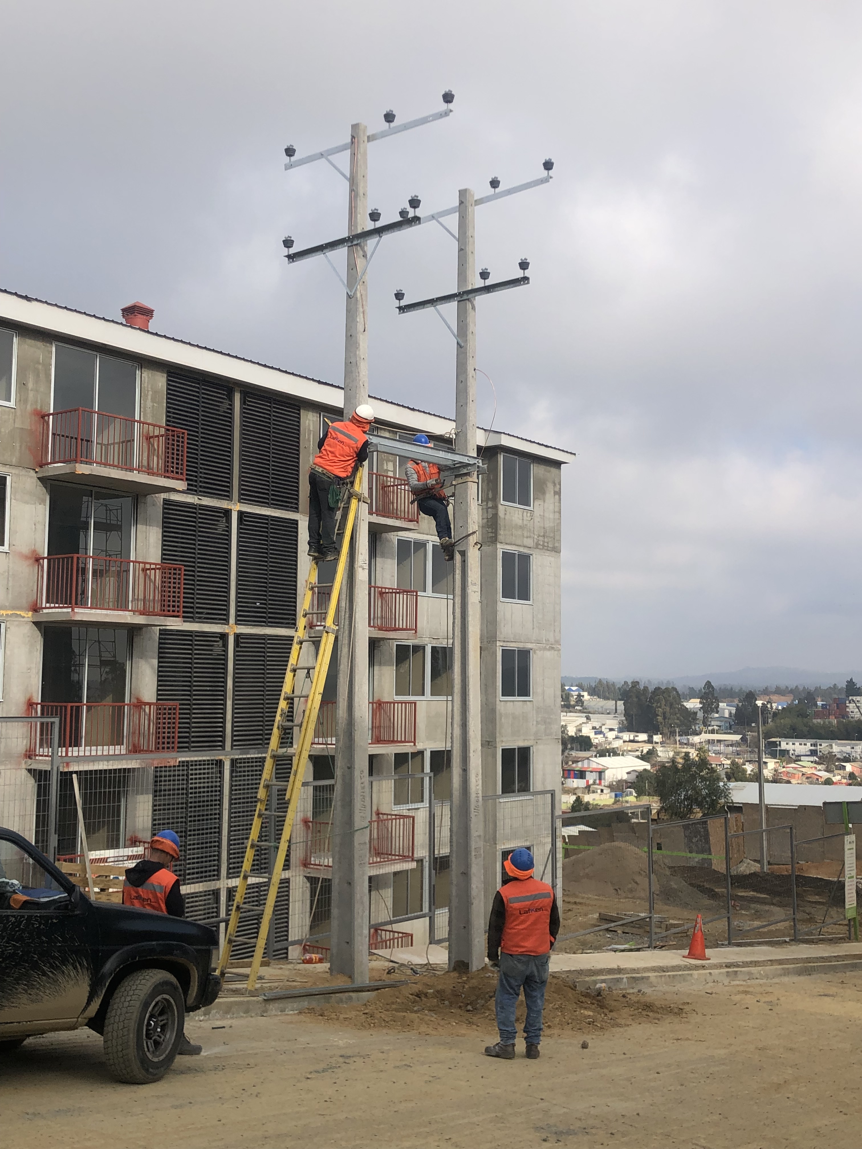 Electrificación Aérea Condominio San Cristobal