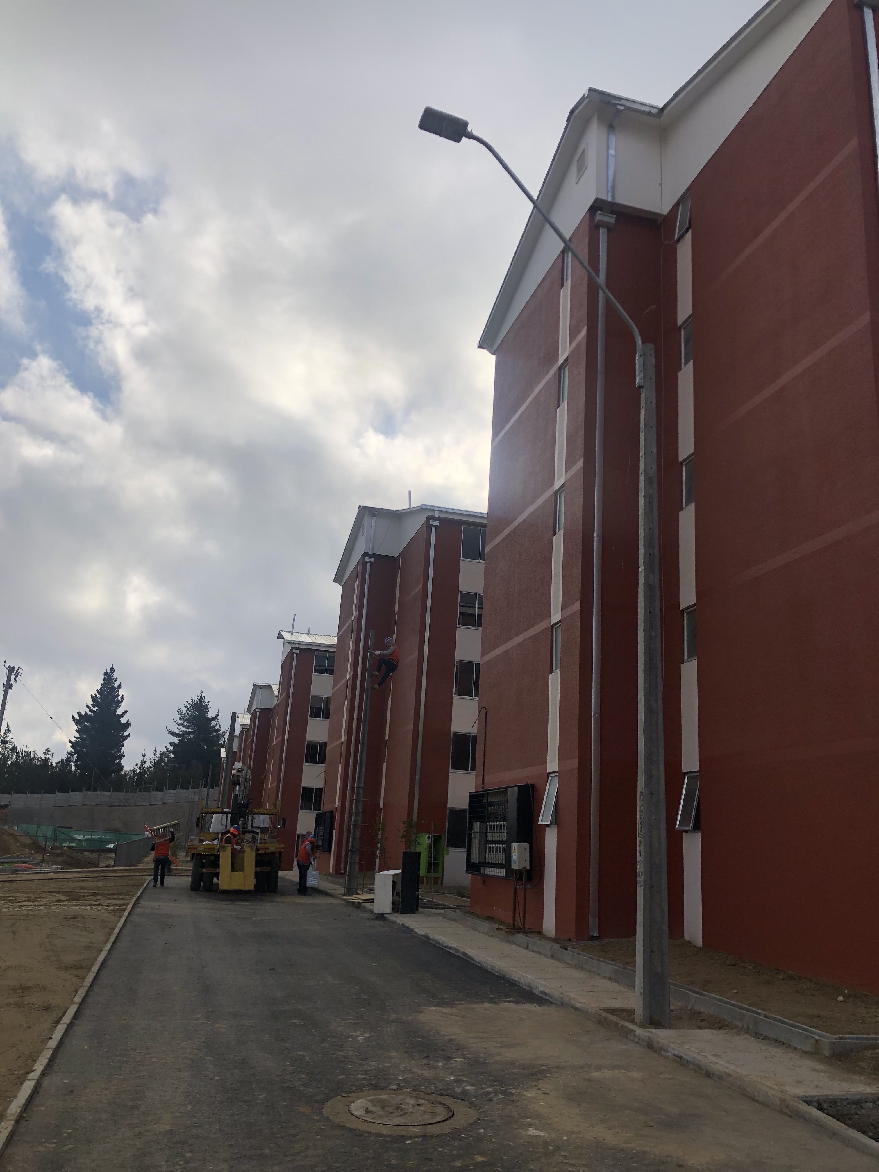 Electrificación Aérea Condominio San Cristobal