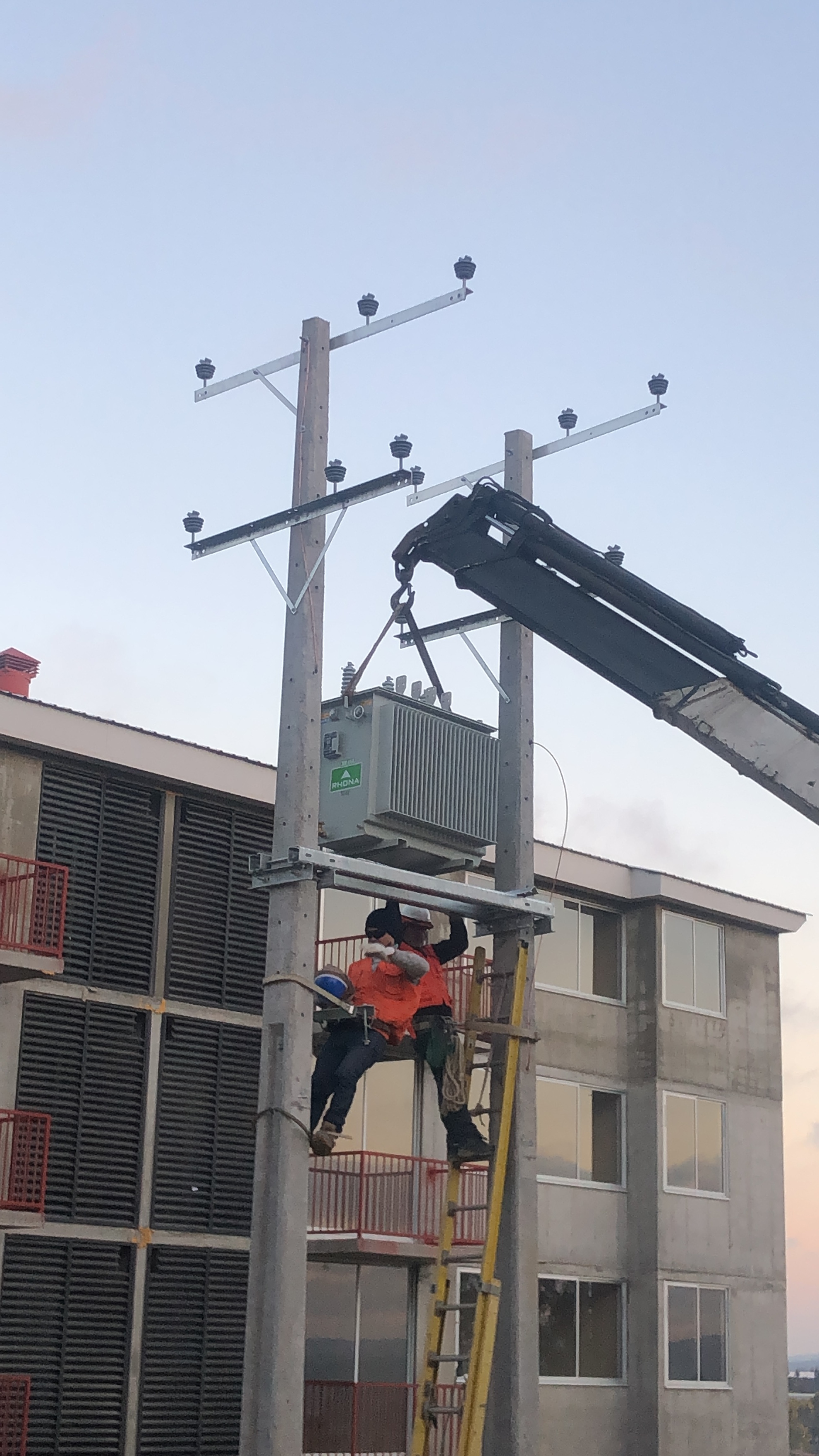 Electrificación Aérea Condominio San Cristobal
