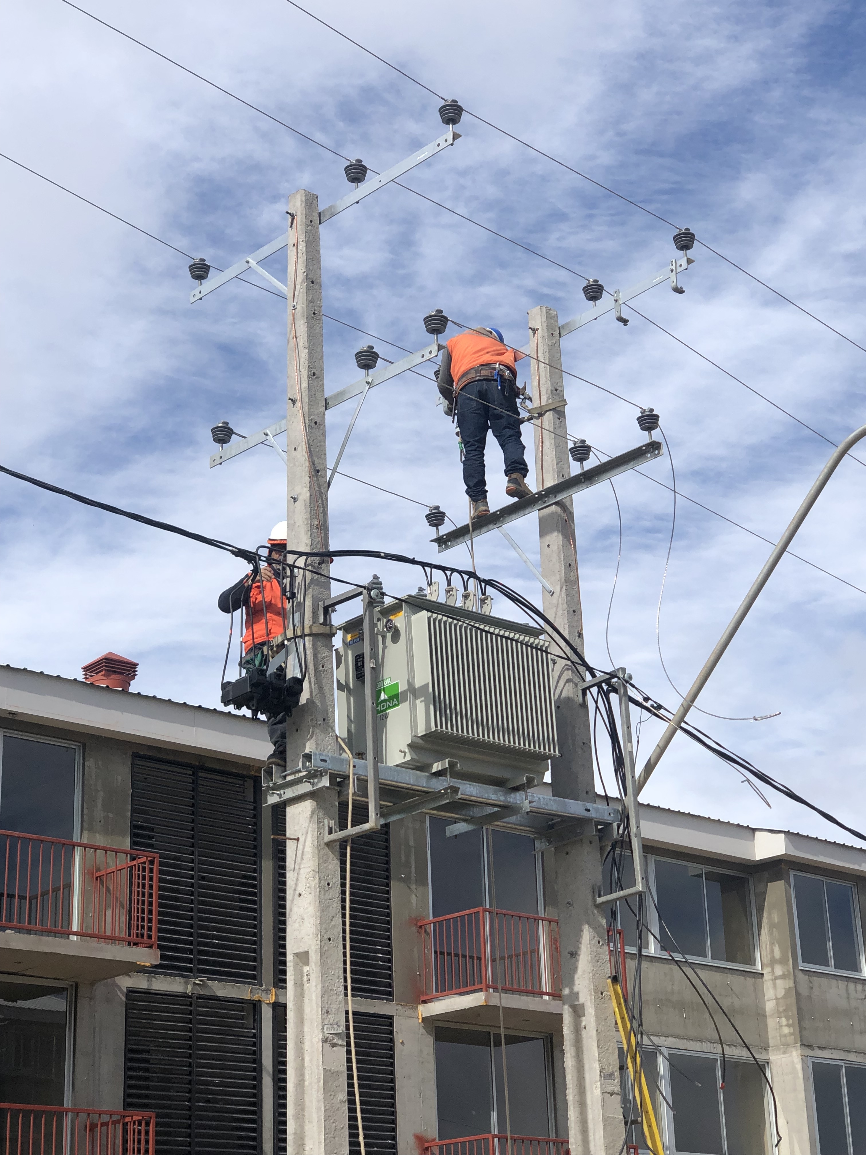 Electrificación Aérea Condominio San Cristobal