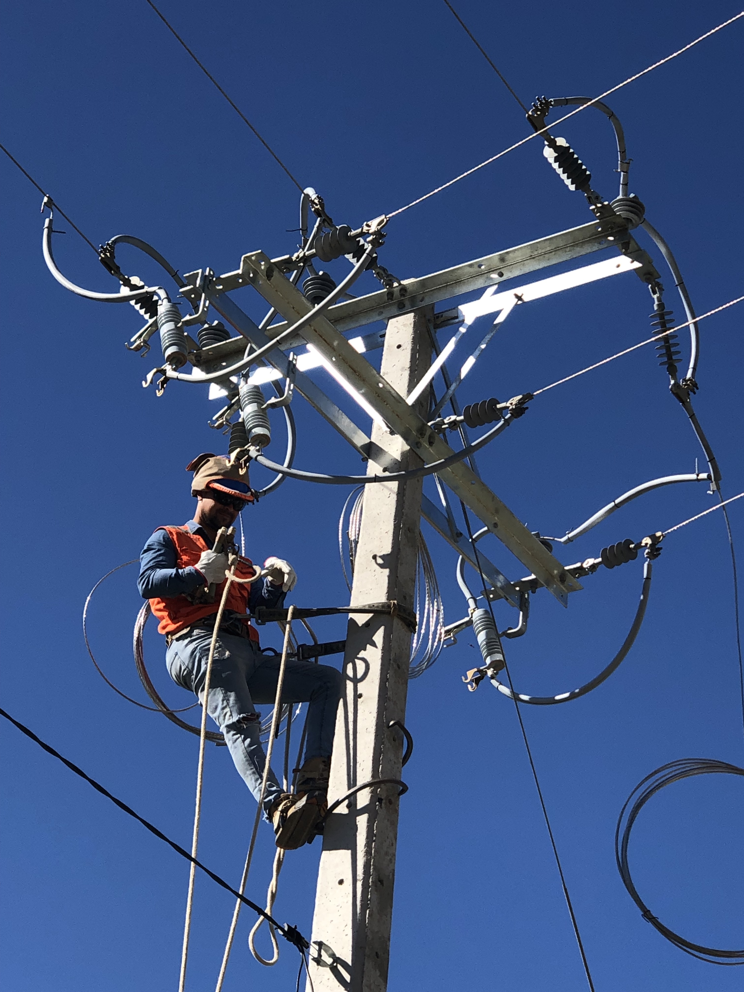 Electrificación Aérea Condominio San Cristobal